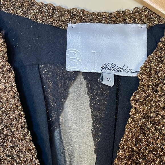 Brown Sleeveless Knit Top with Black Accents - Picture 2 of 10